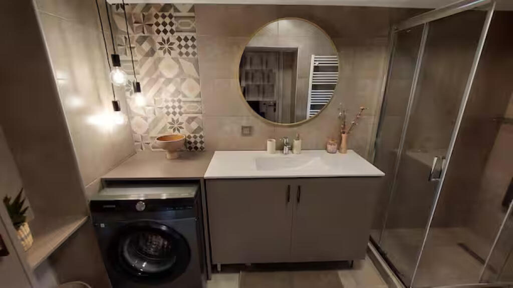Apartment for rent 1+1 in Shkoze (ID B210410) Tirana