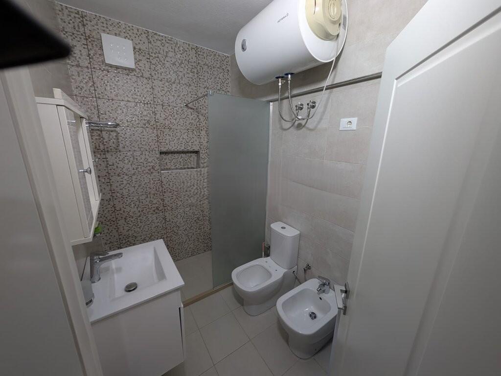 Jepet me qira apartament 2+1 tek Myslym Shyri. 600 € /Muaj