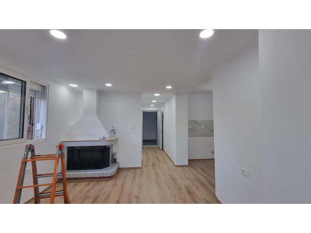 Shitet, Apartament 2+1, Stadiumi Dinamo, Tirane.