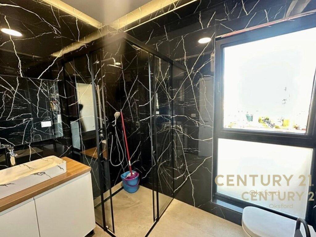 Affittiamo appartamento moderno 2+1+2 +posto auto presso Garden Building!
