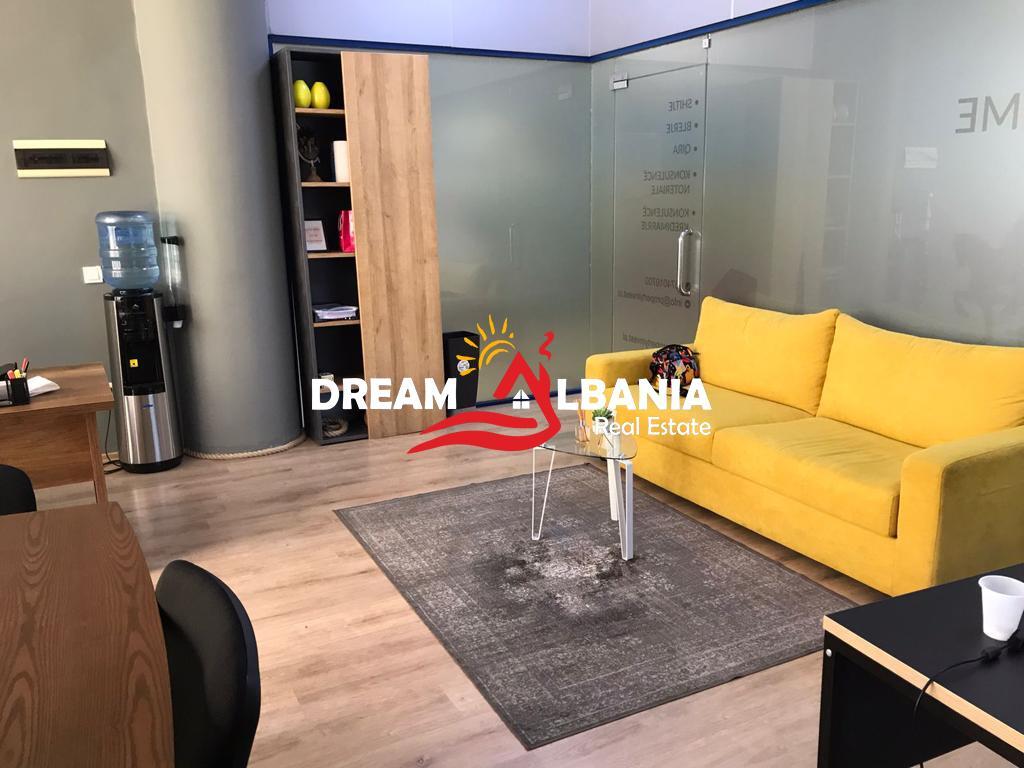 Office space for sale in Bllok near Wilson Square in Tirana (ID 4161065)