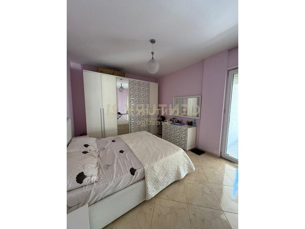 APPARTAMENTO 2+1+2 IN AFFITTO, NELLA ZONA DI FRESKU, TIRANA! 400 € /Mese
