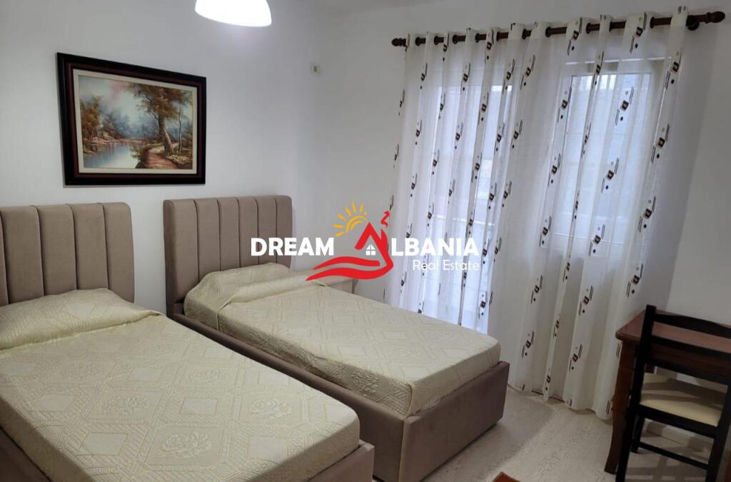 Jepet Apartament 2+1 me Qera tek Rruga e Durresit, Prane Kafe Flora ne Tirane (ID 4229471)