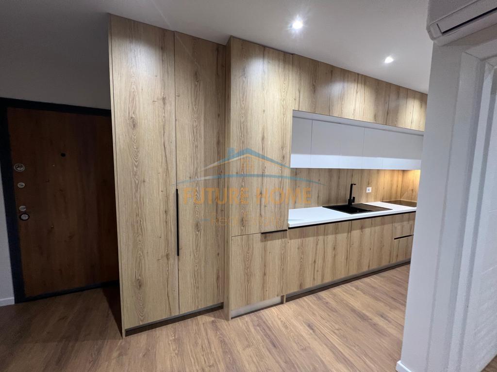 Rent Apartment 1+1, Unaza e Re