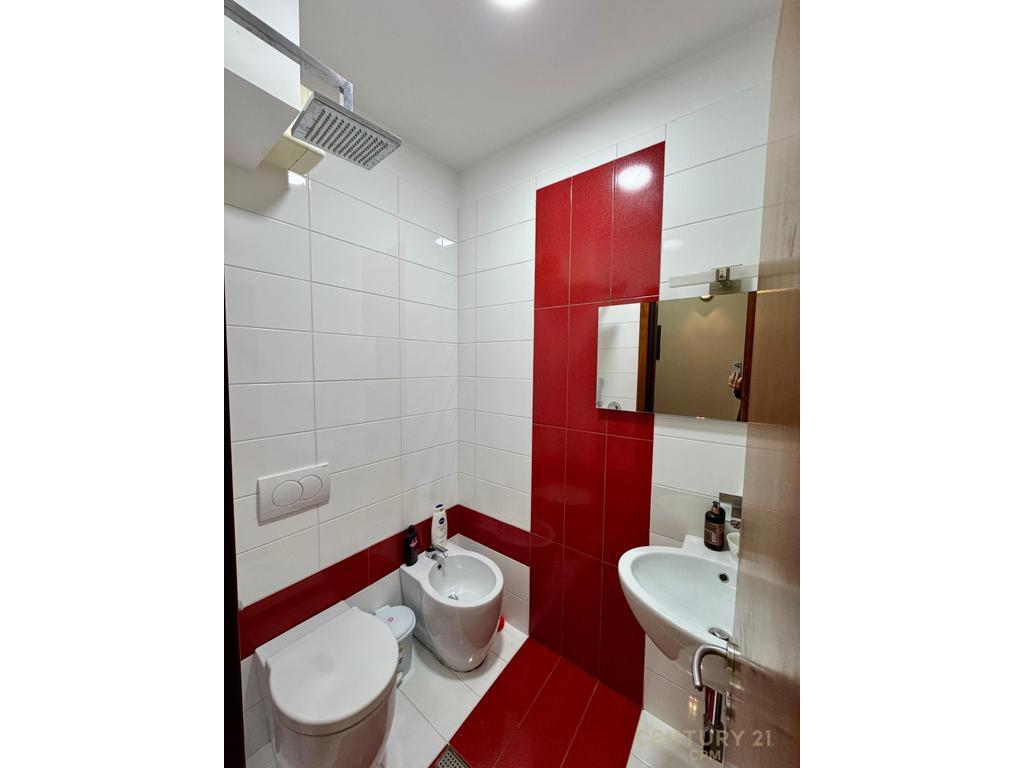 Japim me qira duplex 3+1+2 tek Rezidenca Kodra e Diellit 1!