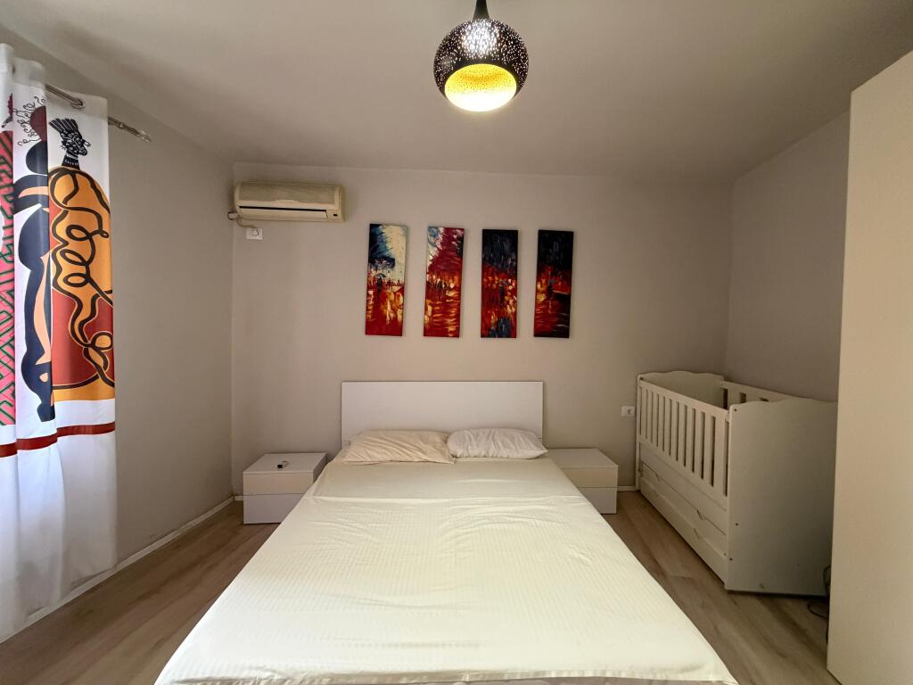Casa privata 1+1+posto auto in affitto Rr.Dibres!