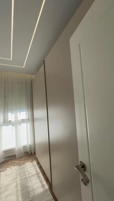 APARTAMENT NE SHITJE 2+1+2 PRANE SQUARE 21 TIRANE