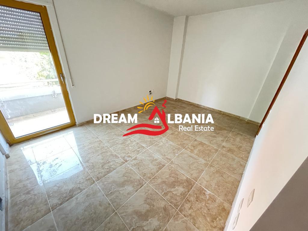 Apartament 2+1 ne shitje ne Bllok prane Sky Tower ne Tirane (ID 4121928)