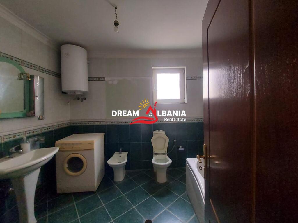Appartamenti 3+1 in vendita in Via Elbasani, vicino alla Scuola di Balletto a Tirana (ID 4131171)