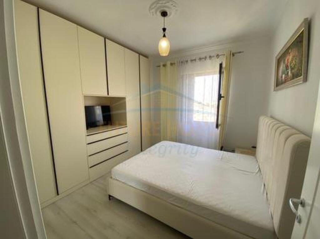 In vendita, Appartamento 2+1+2, Fresku, Tirana.