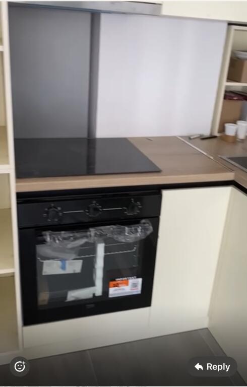 1+1, te mine peza,cmimi 700 euro,pallat i viteve te fundit