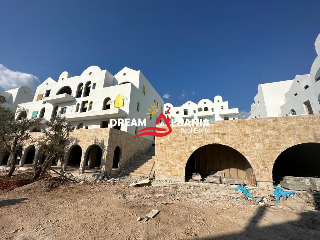 8 Apartamente 2+1 ne shitje tek Village Square prane Santorini Residence ne Dhermi (ID 41211623)