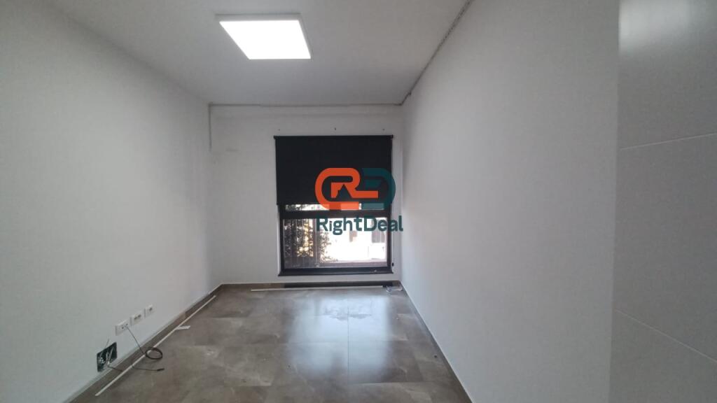 Tek Tirana Garden Building, Jepet Me Qira Apartament 1+1, Per Zyra !