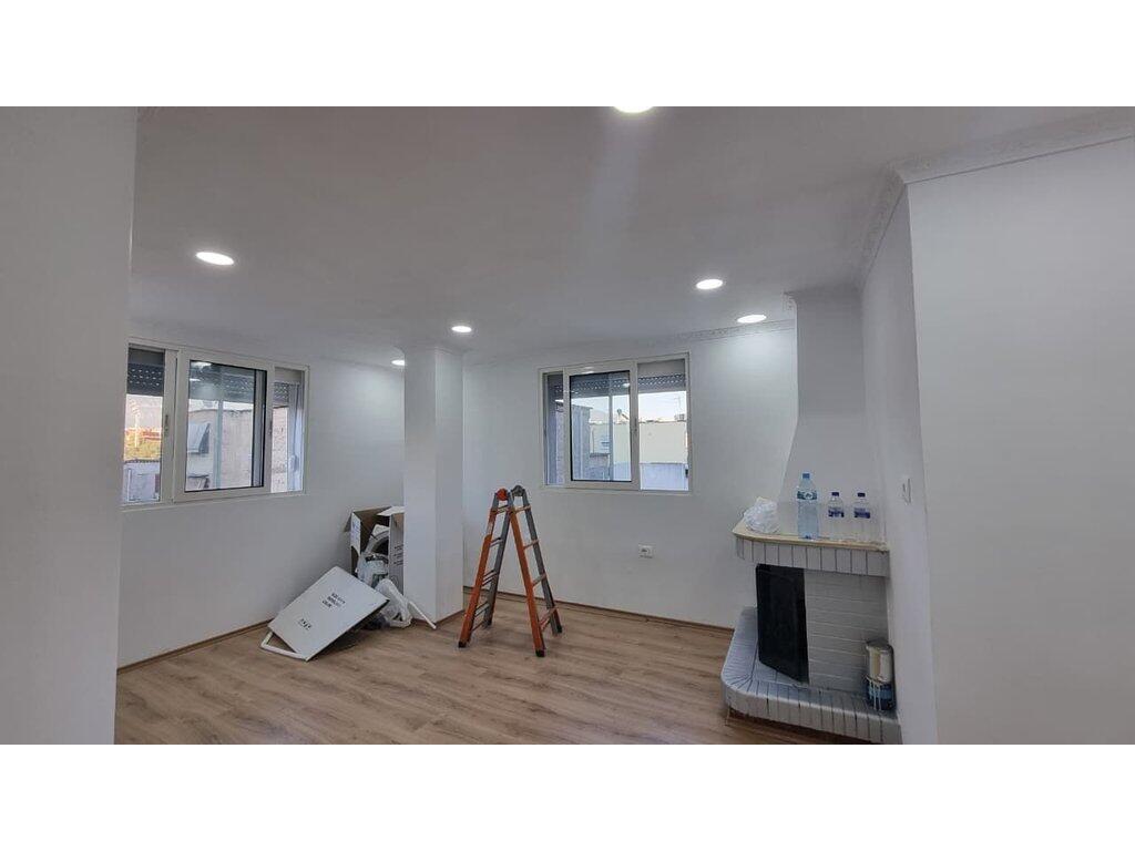 Shitet, Apartament 2+1, Stadiumi Dinamo, Tirane.