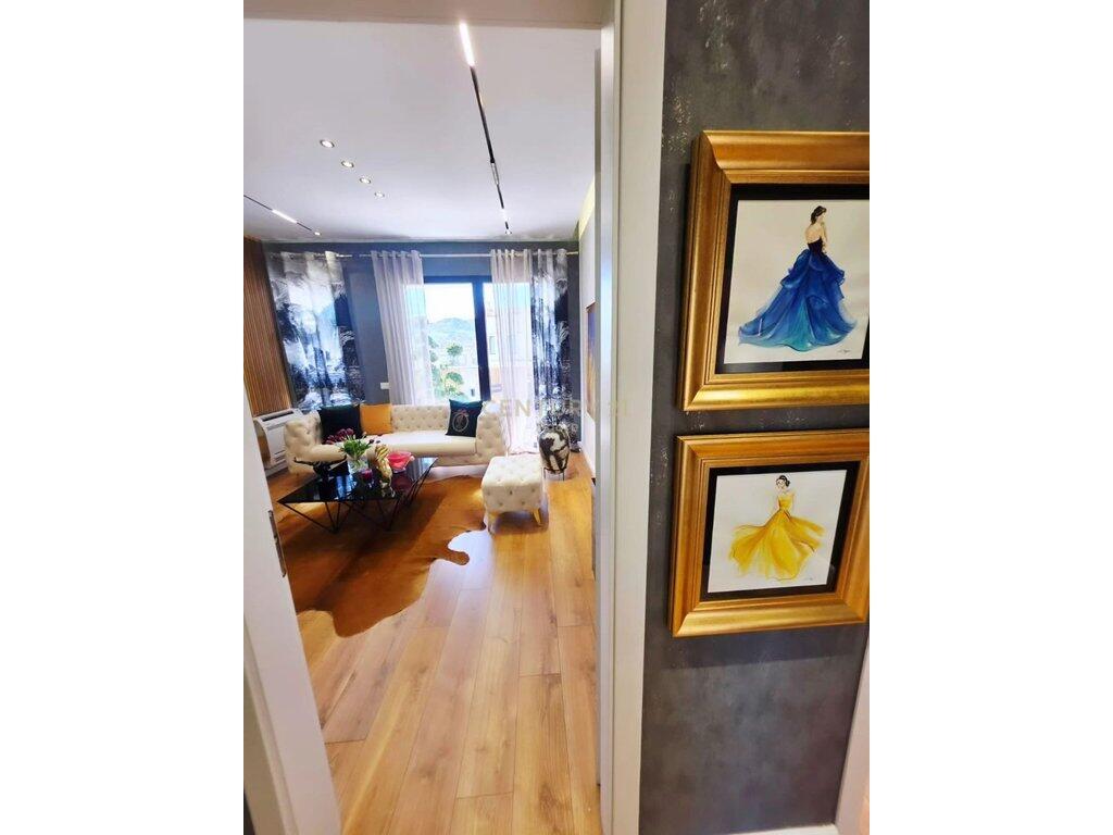 SHESIM APARTAMENT 1+1 NE VASIL SHANTO !