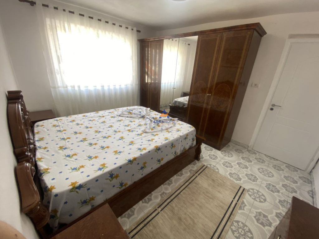 JEPET ME QERA APARTAMENT 2+1+BALLKON "ISH RESTORANT DURRESI" 600 EURO.