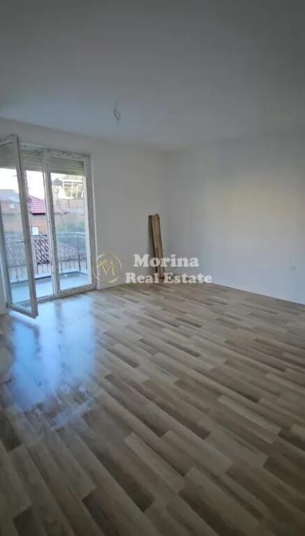 Vendita, Monolocale, vicino alla Scuola di Balletto, 95.000 Euro