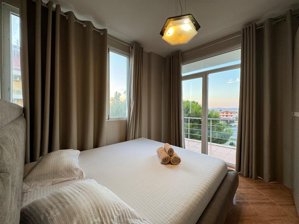 Plazhi i Vjeter, Vlore- Vendesi in vendita appartamento 1+1+Balcone (CON VISTA SUL MARE)