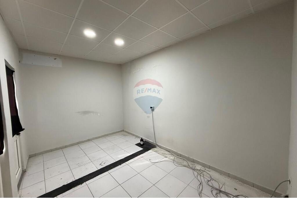 Office for rent at Brryli for 850 Euro!