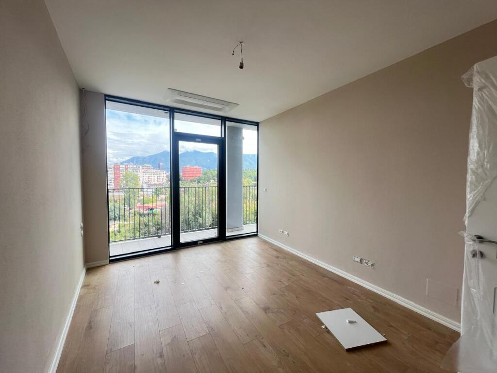 Ufficio in affitto presso Lake View Residence