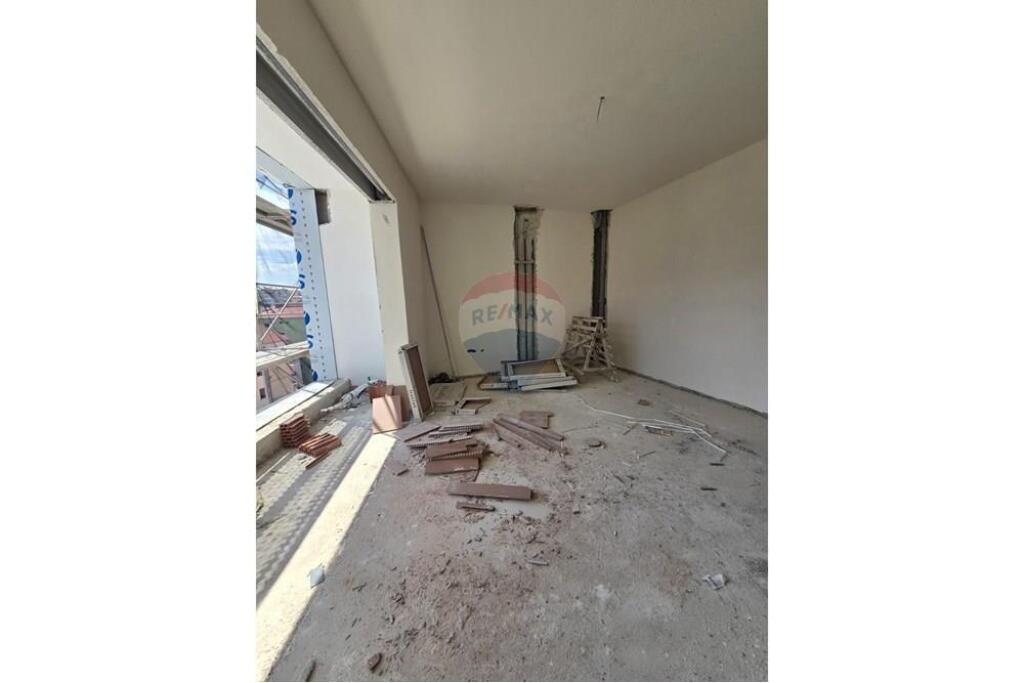Appartamento - In Vendita - Ex Mercato Elettrico, Tirana