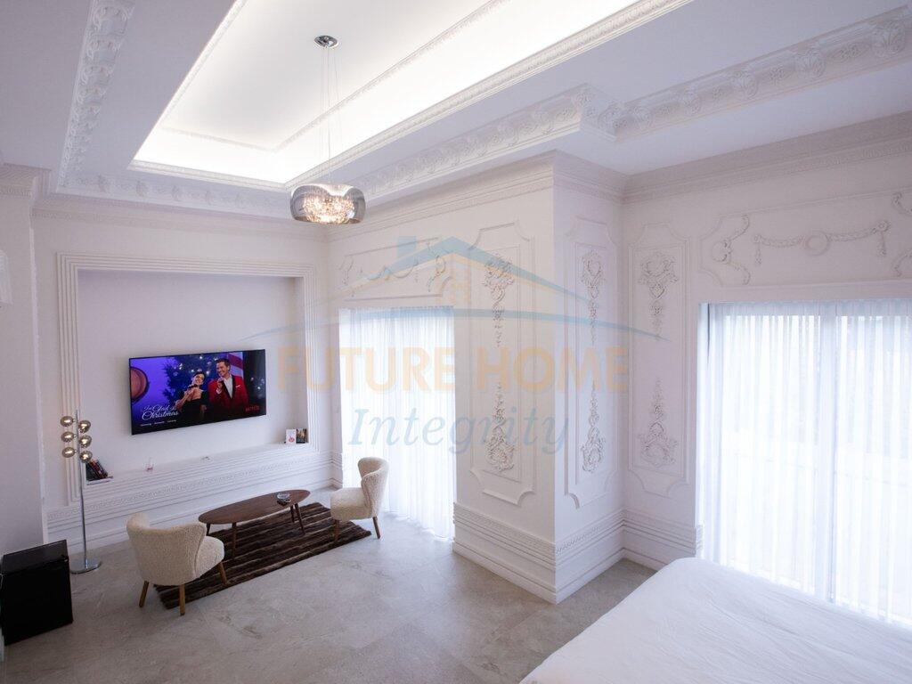 In vendita, Villa su 3 piani, Residenza Porta e Gjelbër, Tirana.