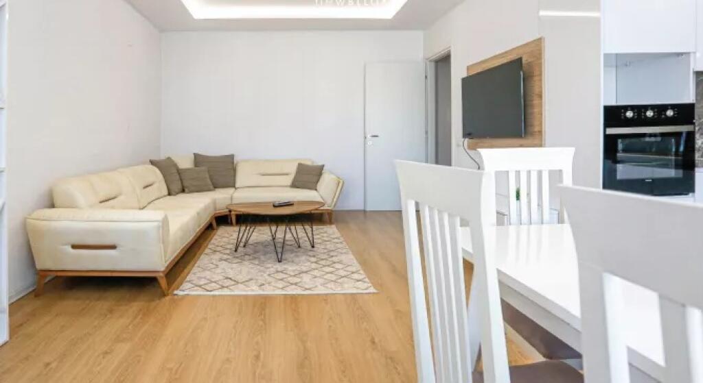 Me Qera: Apt 1+1 Modern &amp; i Dizenjuar me Arkitekt 📍( Yzberisht - Eco Market ) k.7, Pllt i Ri |