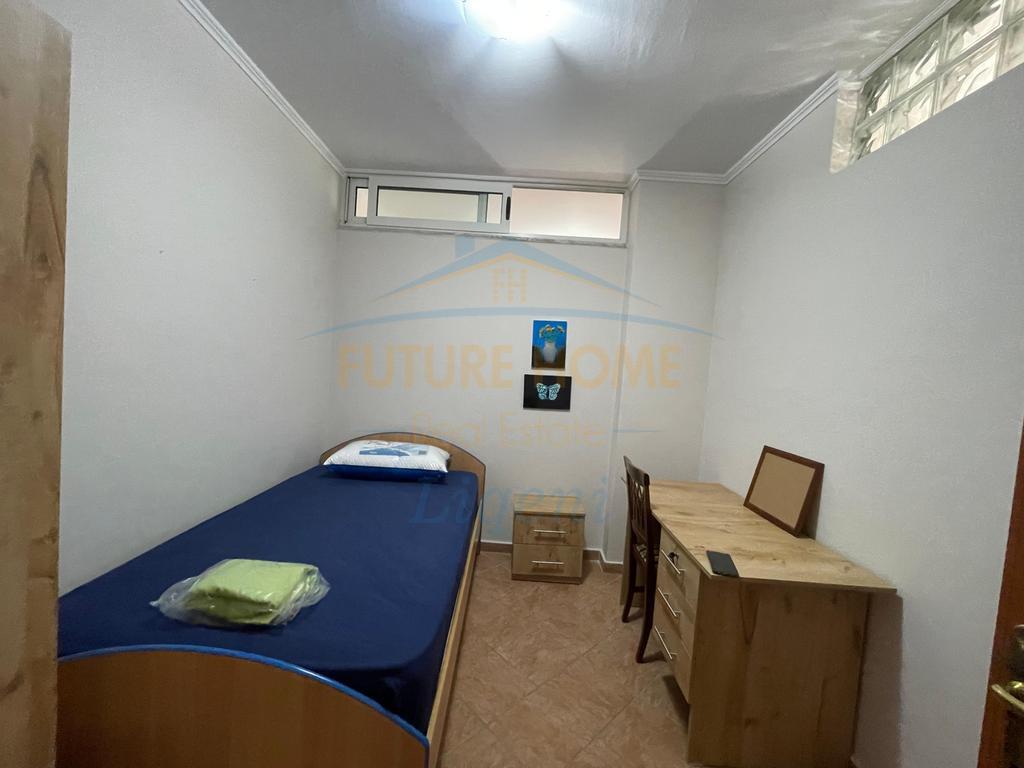 Qera, Apartament 3+1, Komuna e Parisit, Tiranë.