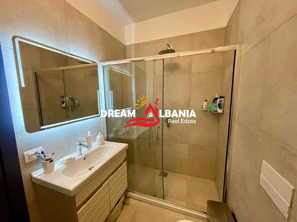 Penthause ne shitje tek Tirana Golden Park perball Spitalit Amerikan 3 ne Tirane (ID 4131377)