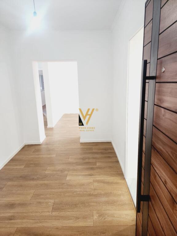 VENDESI APPARTAMENTO 2+1 A ALI DEM, SCUOLA 1 MAGGIO 155.000 EURO