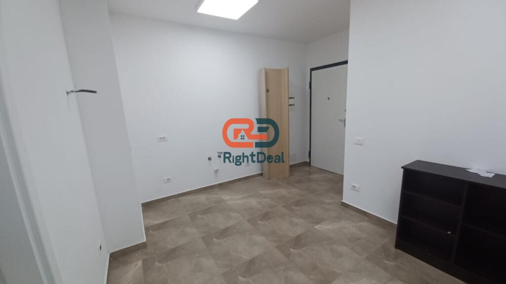Tek Tirana Garden Building, Jepet Me Qira Apartament 1+1, Per Zyra !