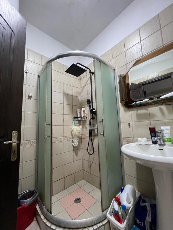 🏡 Apartament 2+1+2 me Qira – Yzberisht, pranë ECO Market
