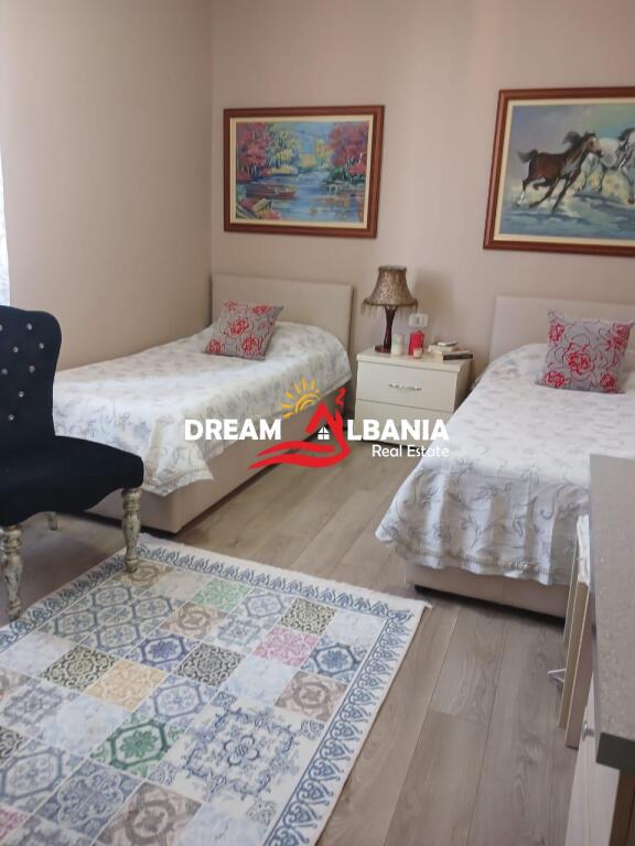 Appartamento 3+1+2 in vendita in Rruga e Kavajes di fronte a Deliorgji (ID 4131352)