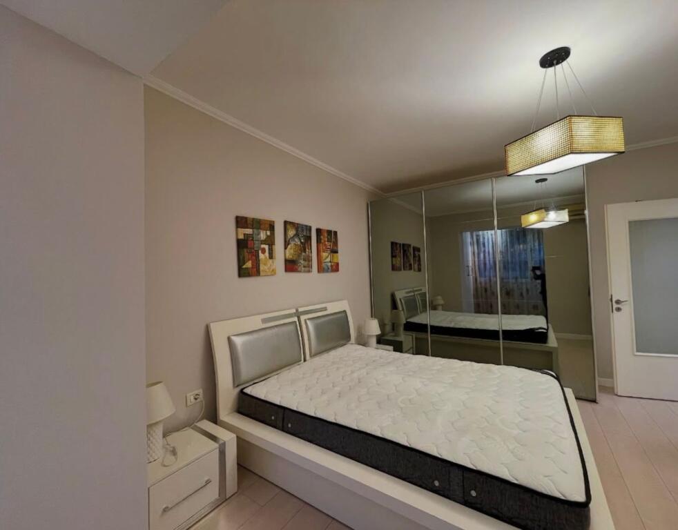 Apartament 2+1 - Për Qira - Myslym Shyri, Tiranë