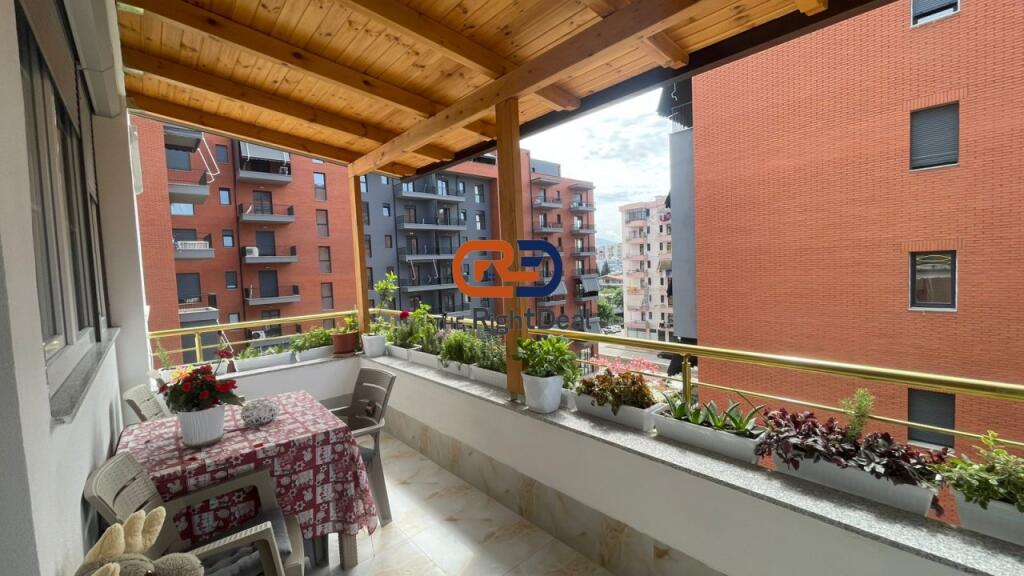 A Kamez, Appartamento 2+1 in Vendita, Con Orientamento Perfetto!!