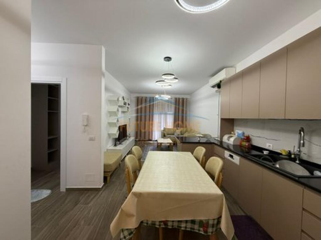 Qera ,Apartament 2+1+2, Rezidenca Oasis,Unaza e Re,Tirane