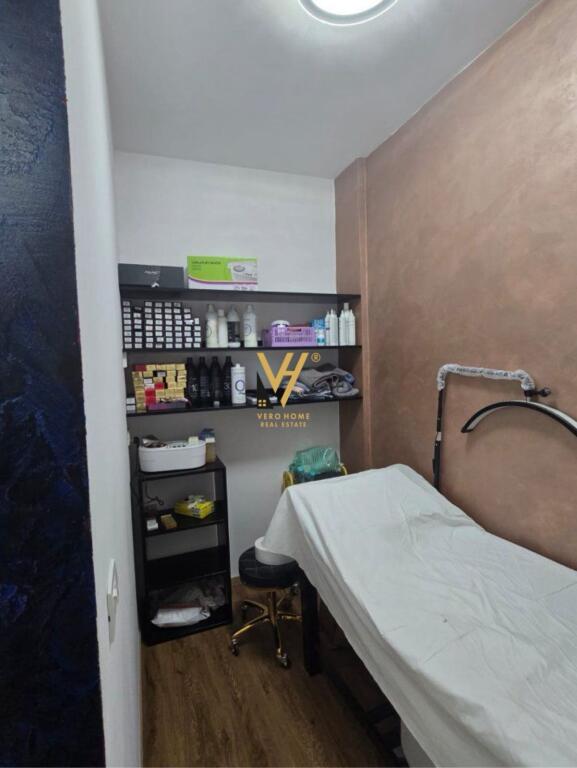 HAIRDRESSER 51 M2 FOR RENT IN SAUK 500 EURO