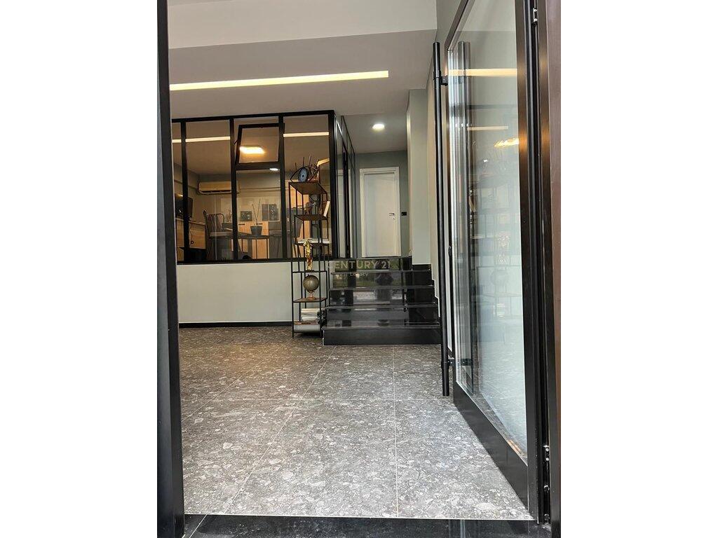 Locale Commerciale in Affitto, Complesso Star Construction, Ex Parco!!!!