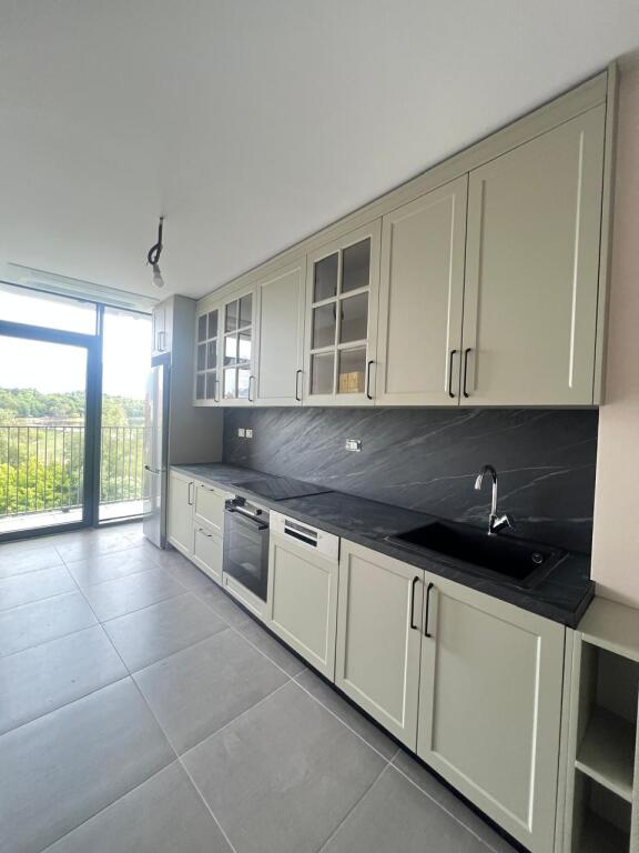 Ufficio in affitto presso Lake View Residence