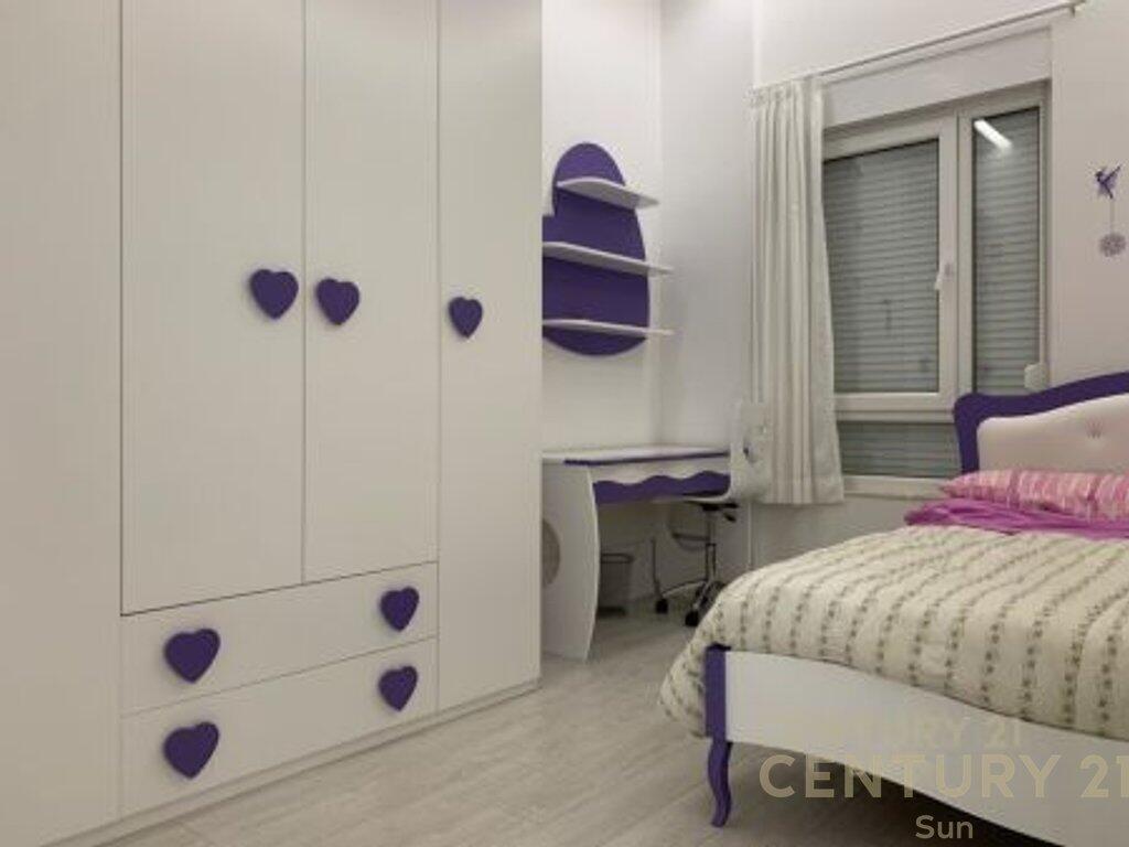 SHITET PENTHOUSE 2+1+ POST PARKIMI PRANE LIQENIT TE THATE