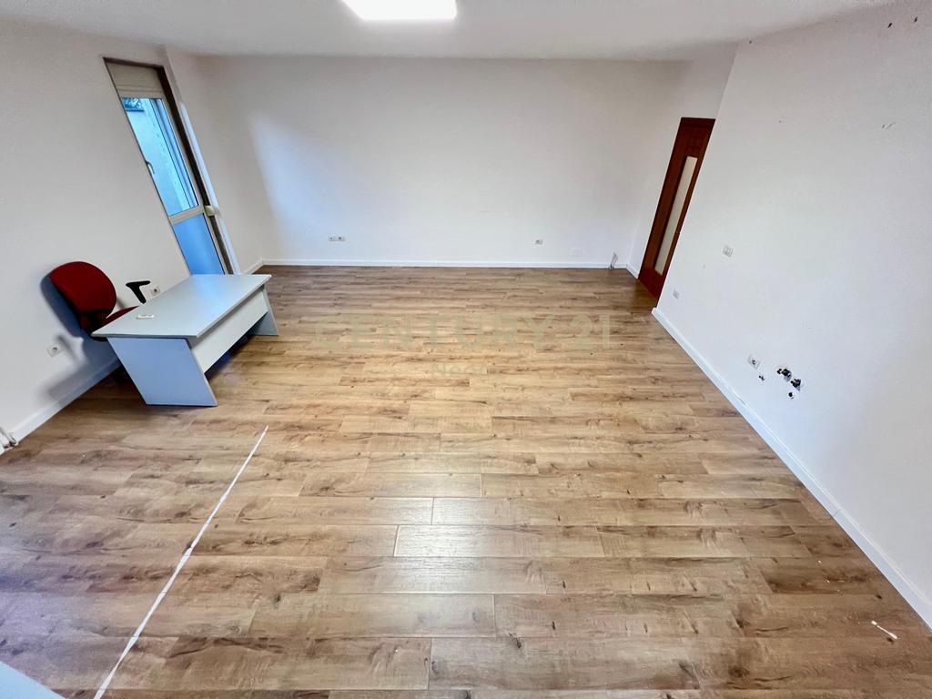 AFFITTO, UFFICIO - 85 m2 in VIA KAVAJËS‼️