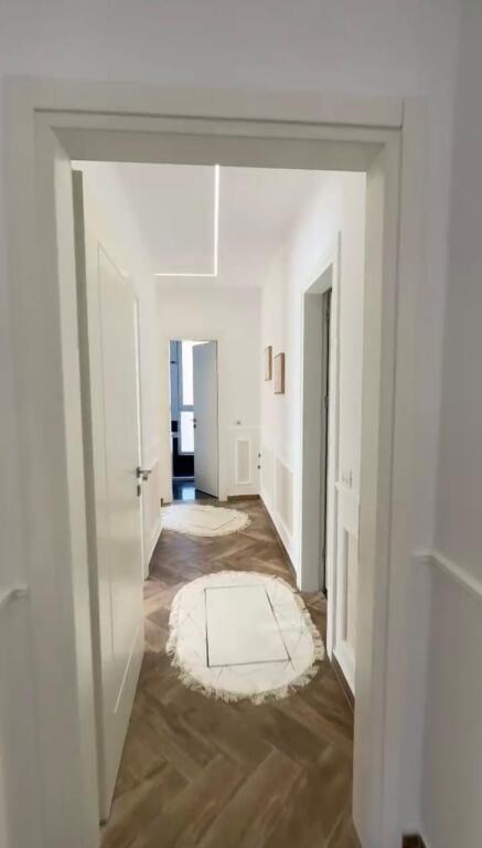 APARTAMENT NE SHITJE 2+1+2 PRANE SQUARE 21 TIRANE