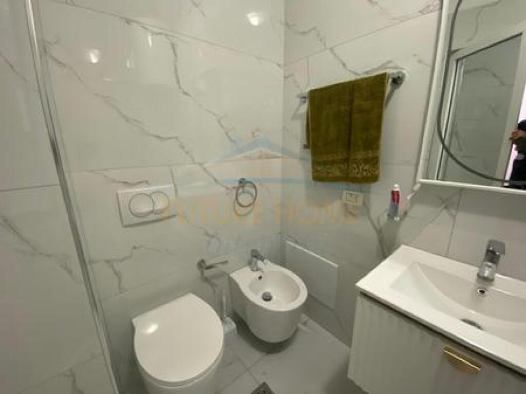 In vendita, Appartamento 2+1+2, Fresku, Tirana.