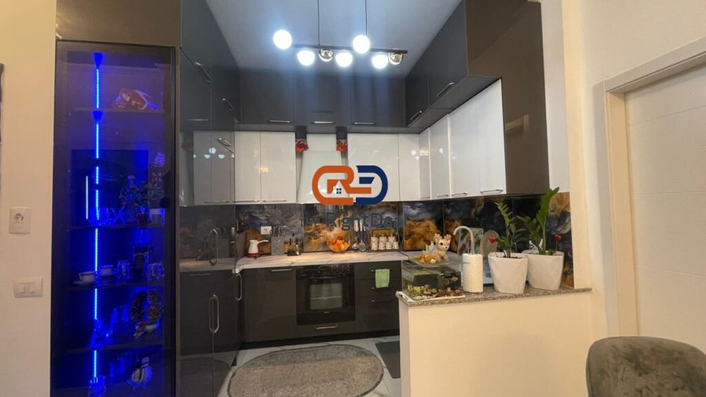 A Kamez, Appartamento 2+1 in Vendita, Con Orientamento Perfetto!!