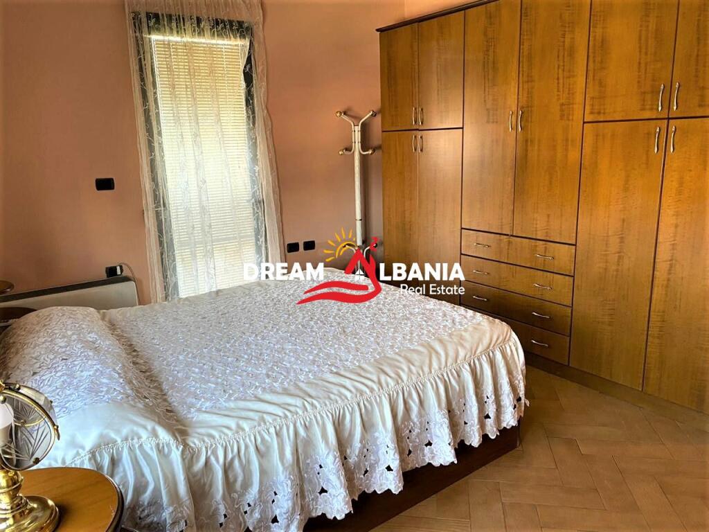 Apartament 2+1 me qera ne zonen e Ish Bllokut prane Librit Universitar ne Tirane (ID 4221868)