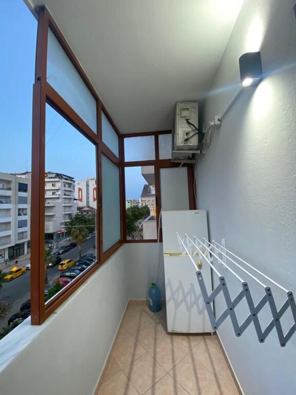 AFFITTASI APPARTAMENTO 1+1 IN SPIAGGIA, VICINO ALL'HOTEL ANTALYA