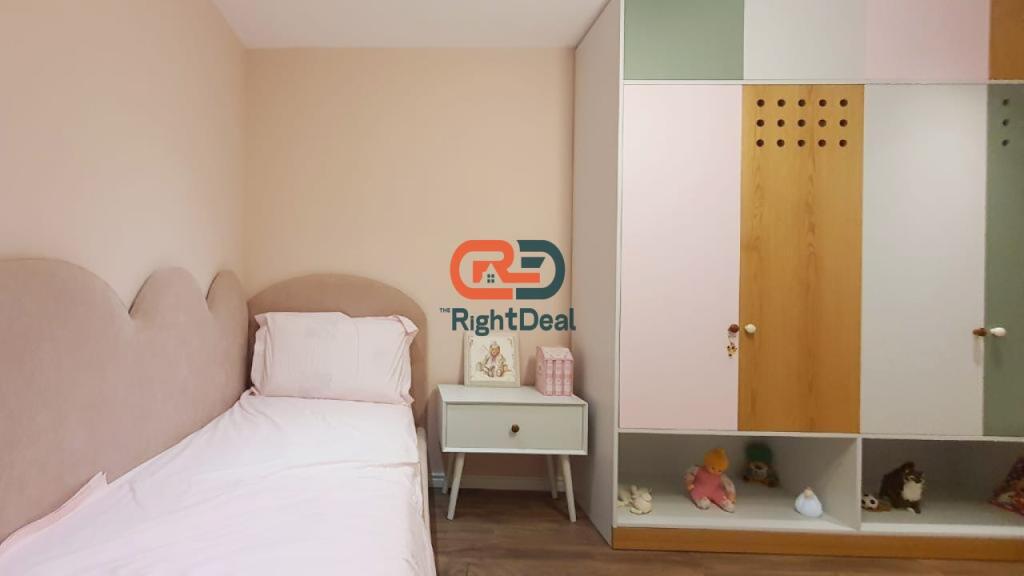 Tek 21 Dhjetori, Shitet Super Apartament 3+1 Me Super Investim Dhe Strukture Perfekte!!!