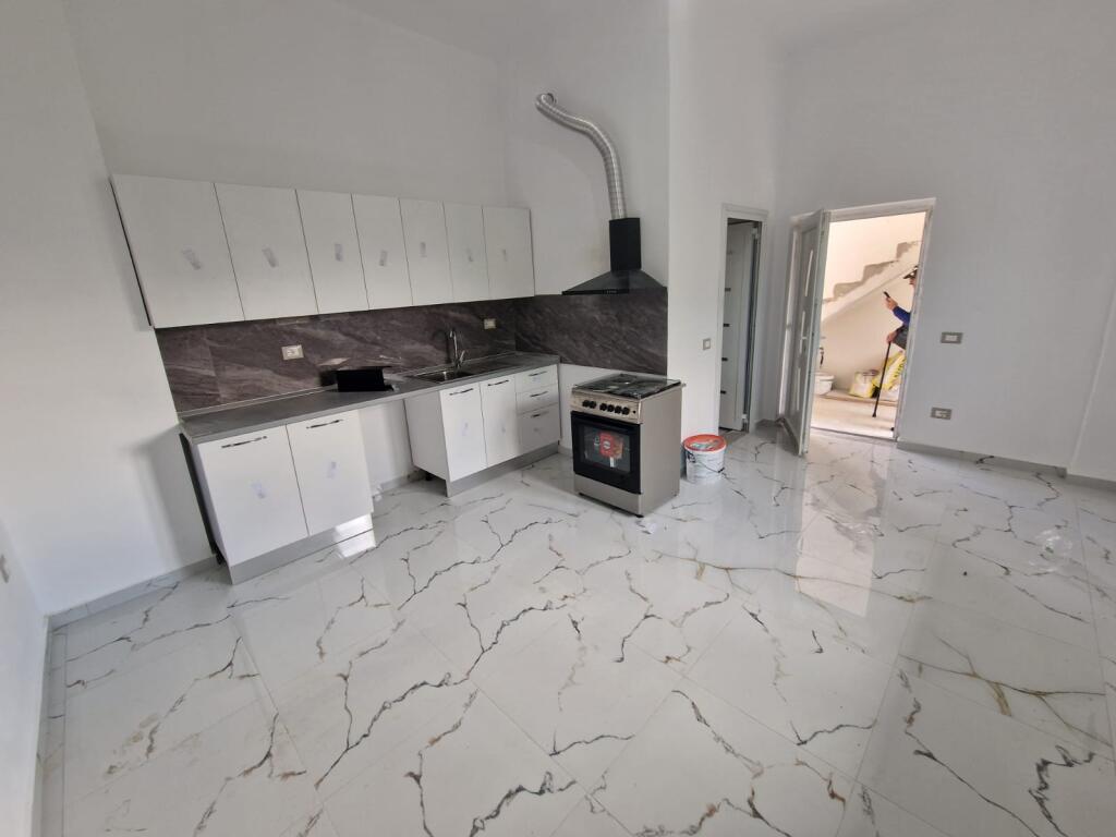 Affittasi appartamento 1+1 ad Astir