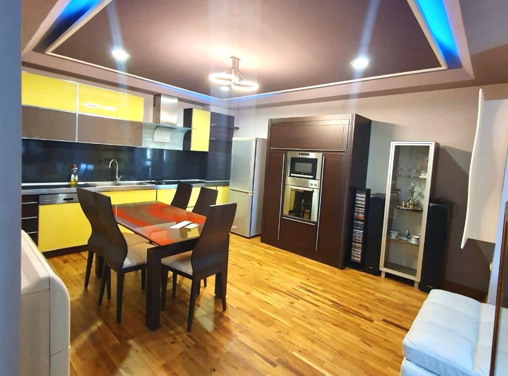 In Affitto: 1+1+Cucina Propria (Ville Tedesche) K9, Nuova Zona con Ascensore | Completamente Attrezzato 50.000 Leke