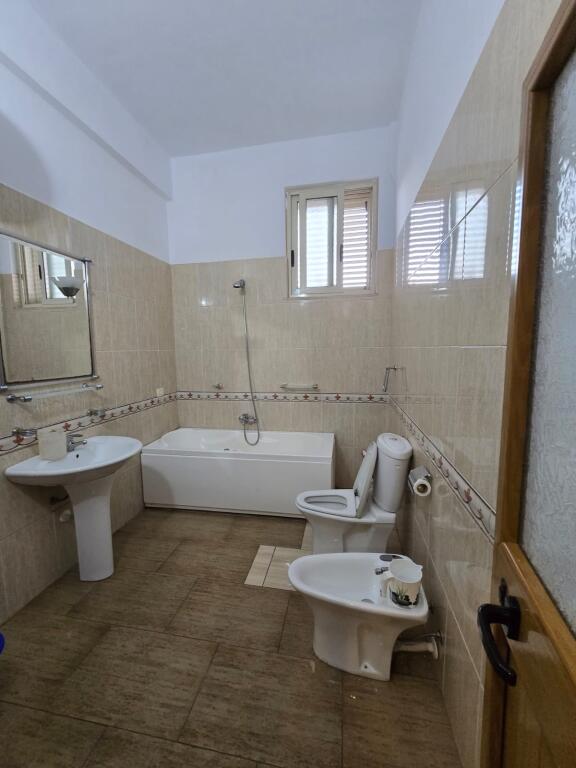 APARTAMENT 2+1 +2 PER QERA , ish FABRIKA BUKES , DURRES